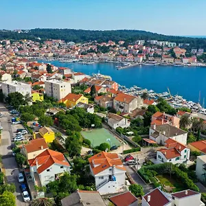 Leon & Rent A Quad Apartman