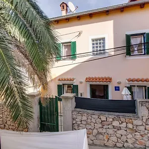 Natasa Apartman
